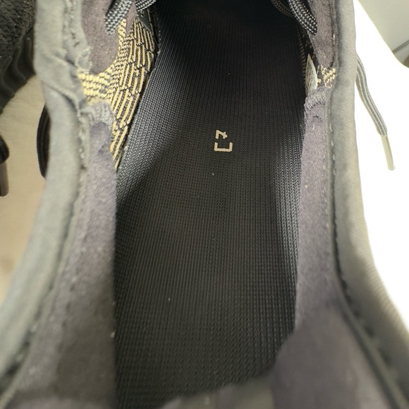 Yeezy Boost 350 V2 ‘Green’ – Size 10.5 - Picture 10 of 16